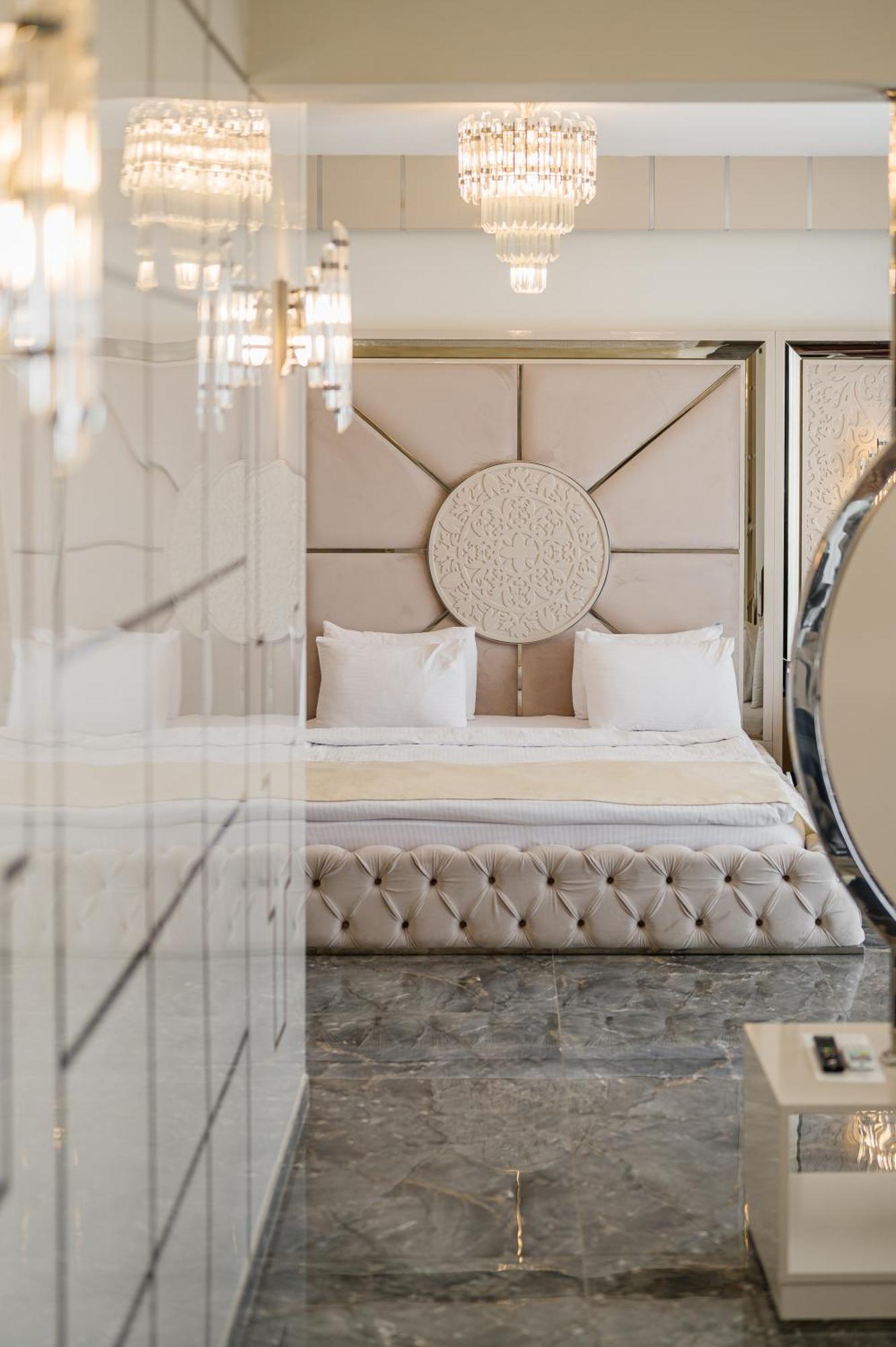 Royal Palace Hotel Nicosia Ngoại thất bức ảnh