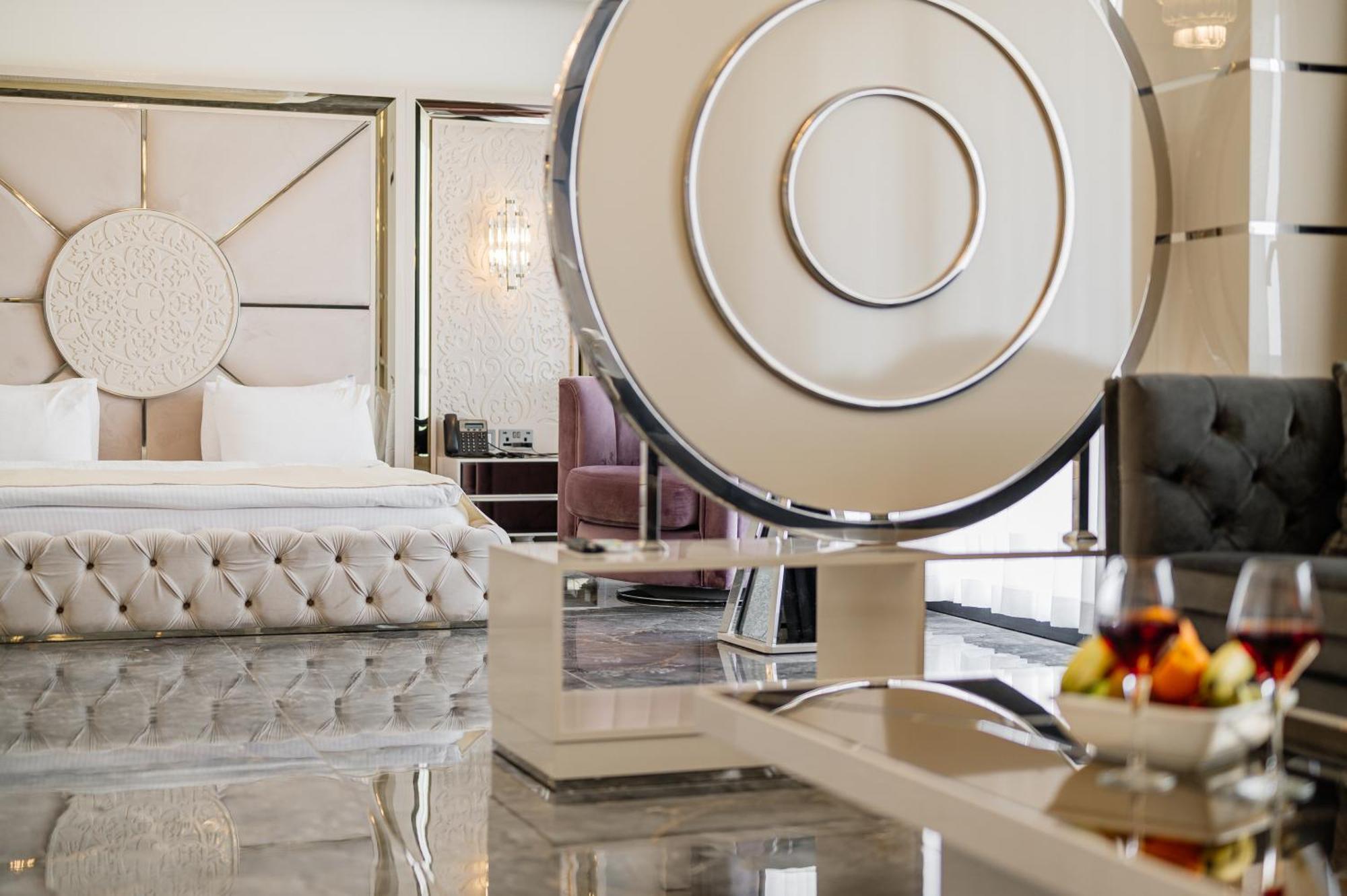 Royal Palace Hotel Nicosia Ngoại thất bức ảnh